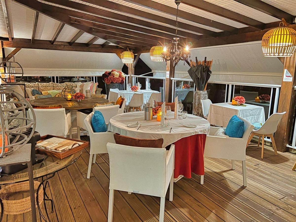 Green Lord Domaine - Lodges Piscine & Spa - Bar & Lounge - Restaurant Gastronomique Lamentin Exterior photo